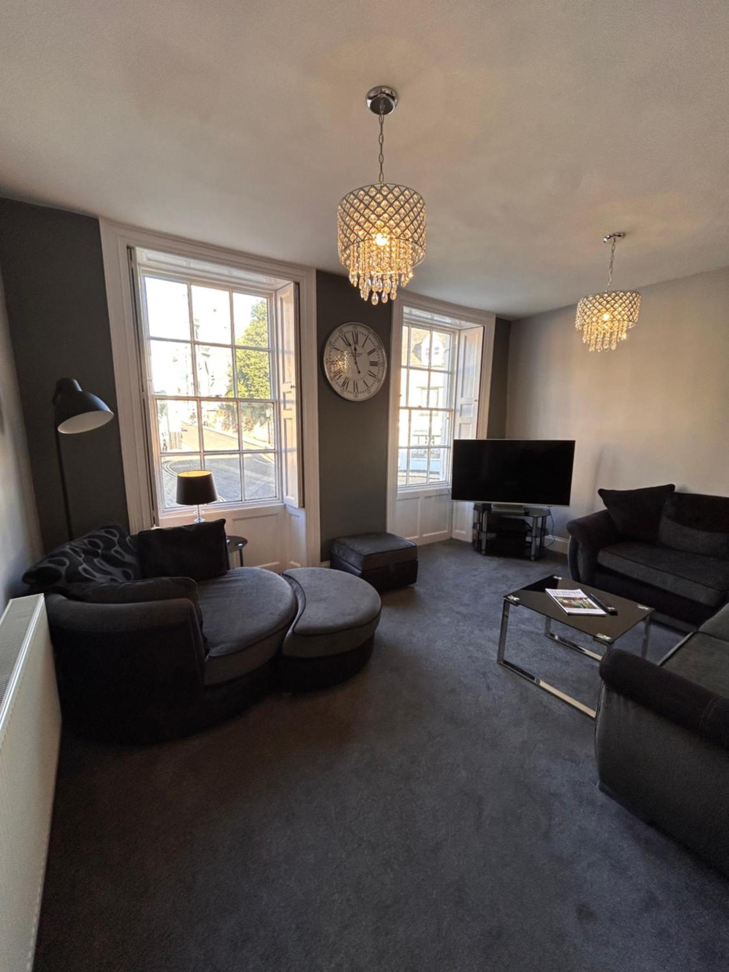 No1 Townhouse - Luxury Spacious 2 Bedroom Townhouse, Central Location Stamford Eksteriør bilde